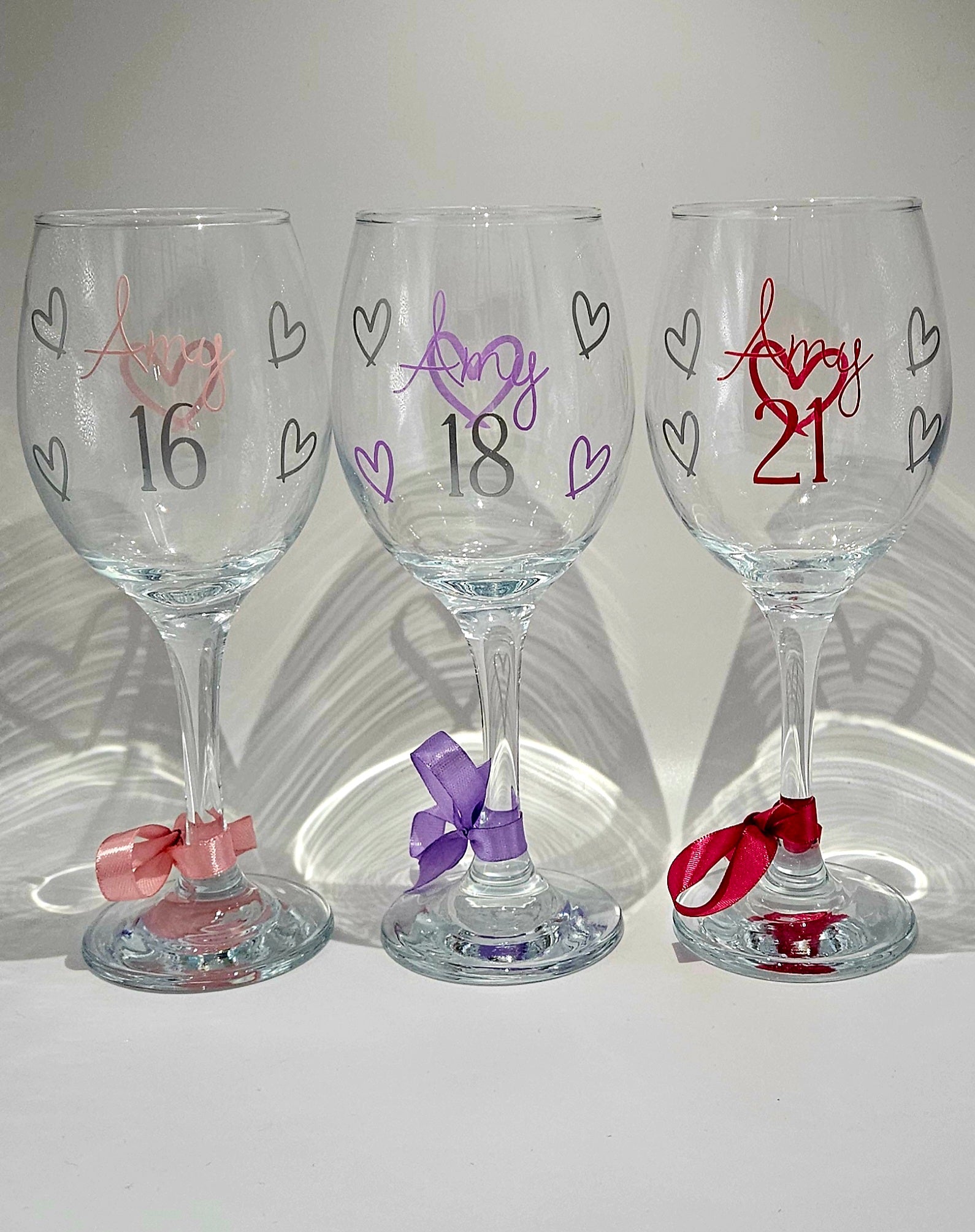 Mark a special milestone birthday with our custom personalised wine glasses, available in both modern pastel and bold shades. Perfect gifts for wine lovers, these glasses are beautifully gift-wrapped and ready to present.