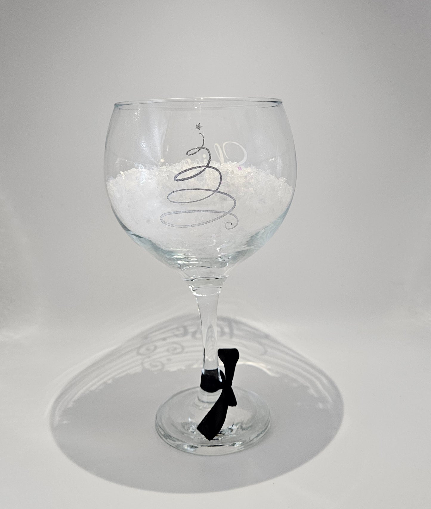 Make Your Christmas celebrations sparkle with our exclusive, expertly designed Personalised Xmas Gin/Cocktail Glasses.