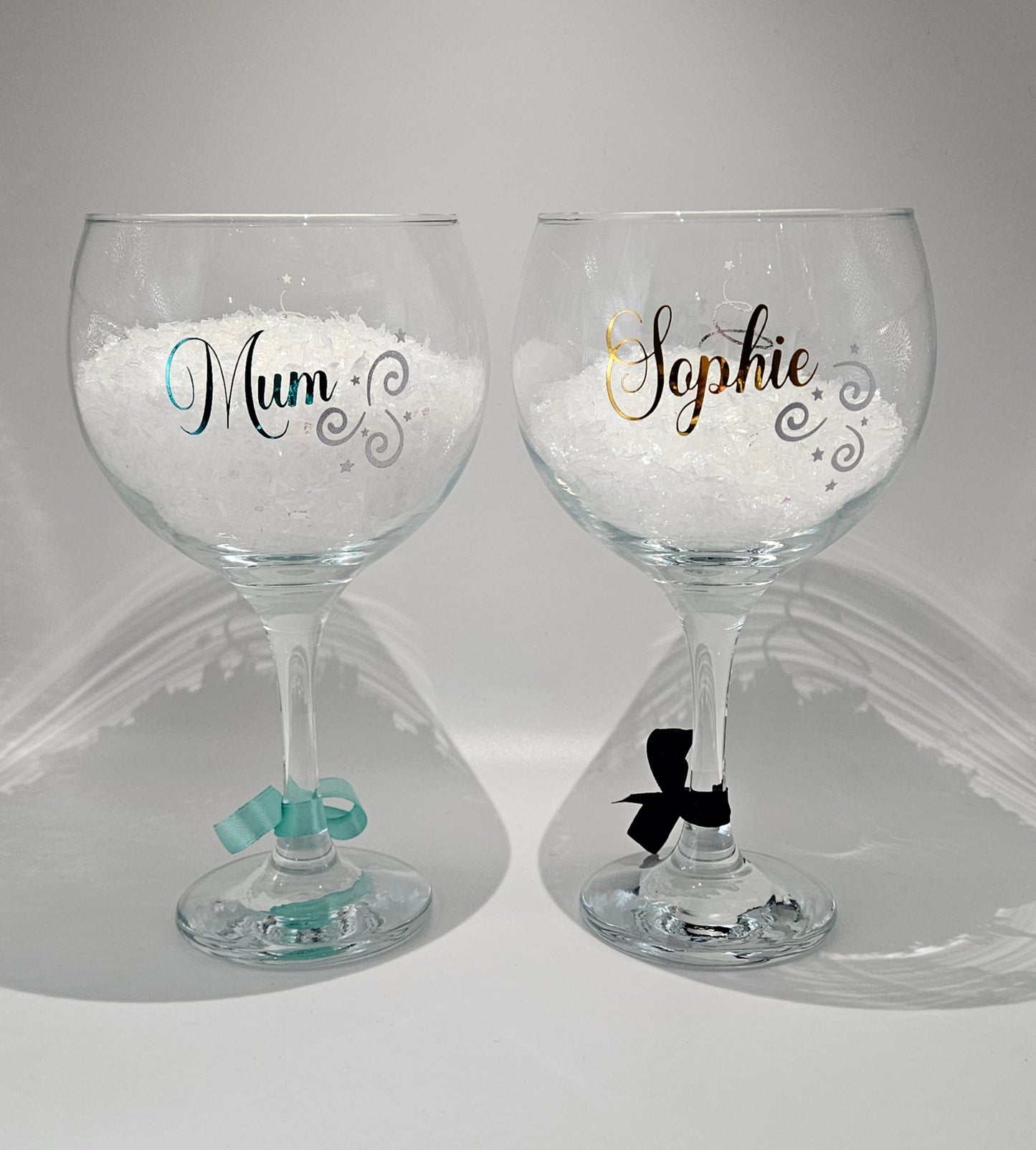 Make Your Christmas celebrations sparkle with our exclusive, expertly designed Personalised Xmas Gin/Cocktail Glasses.